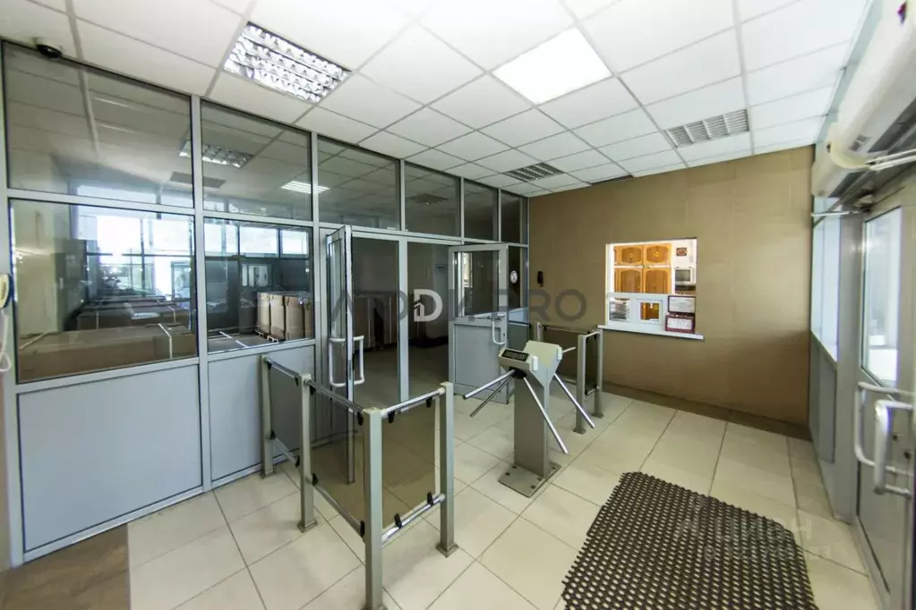 Помещение свободного назначения в Саратовская область, Саратов Крайняя ... - Фото 2