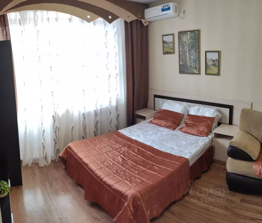 1-к кв. Краснодарский край, Ейск Октябрьская ул., 3к1 (33.0 м) - Фото 0