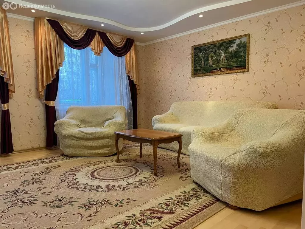 3-комнатная квартира: Казань, улица Юлиуса Фучика, 82 (90.4 м) - Фото 1