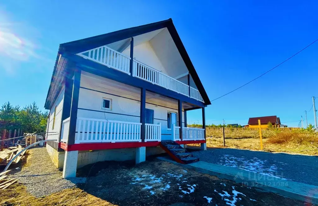 Дом в Иркутская область, Иркутский муниципальный округ, д. Карлук ул. ... - Фото 1