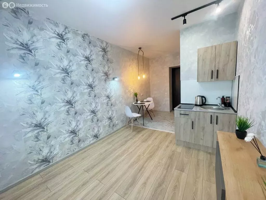 Квартира-студия: Бийск, переулок Владимира Мартьянова, 39/1 (18.1 м) - Фото 1