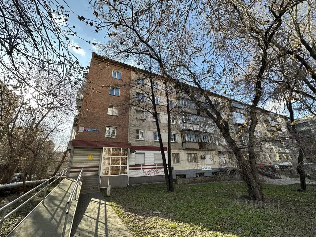3-к кв. Челябинская область, Челябинск ул. Энгельса, 38 (57.0 м) - Фото 1