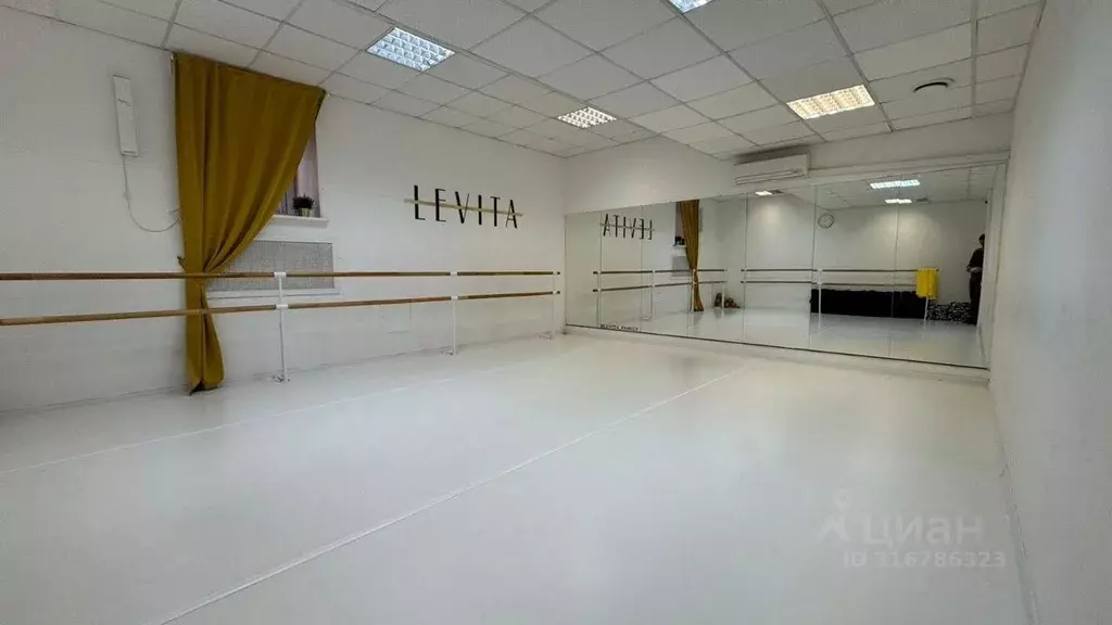 Помещение свободного назначения в Московская область, Химки ул. ... - Фото 1