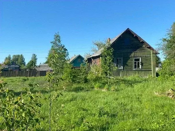 Дом в Новгородская область, Окуловский район, Котовское с/пос, д. ... - Фото 0