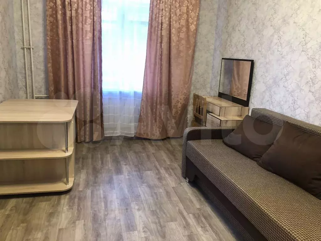 Комната 17 м в 3-к., 1/3 эт. - Фото 0