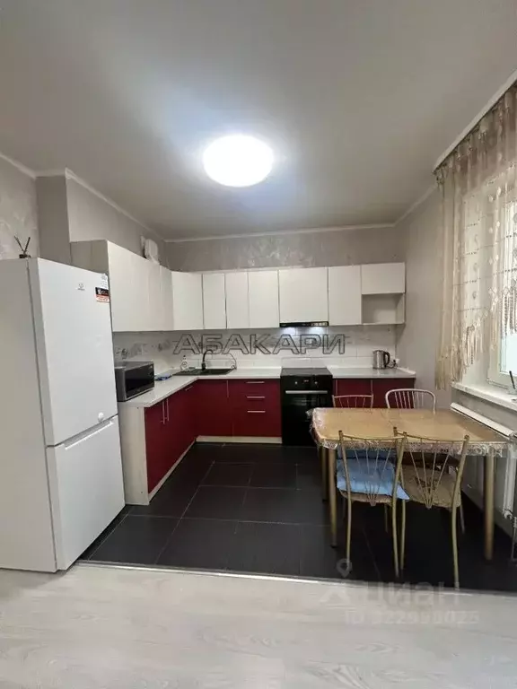 3-к кв. Красноярский край, Красноярск Взлетка мкр, ул. Батурина, 30к2 ... - Фото 0