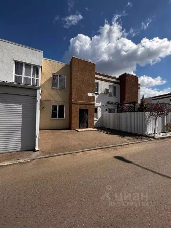 Квартира, 4 комнаты, 139.8 м - Фото 0