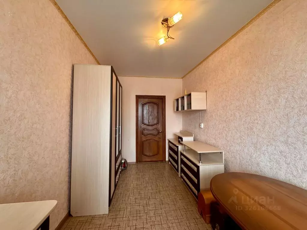 3-к кв. Брянская область, Клинцы ул. Калинина, 74 (56.2 м) - Фото 2