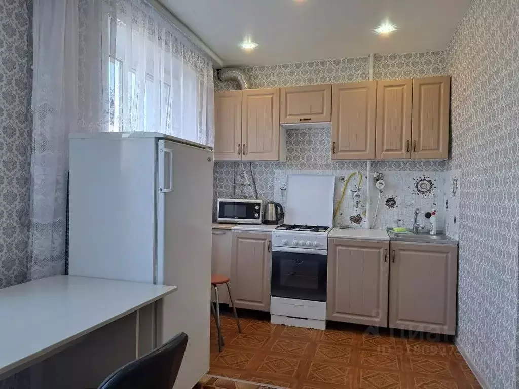 2-к кв. Волгоградская область, Урюпинск просп. Ленина, 74 (46.0 м) - Фото 0