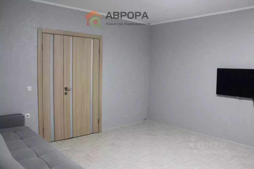 2-к кв. Ханты-Мансийский АО, Сургут проезд Первопроходцев, 7/1 (52.9 ... - Фото 2