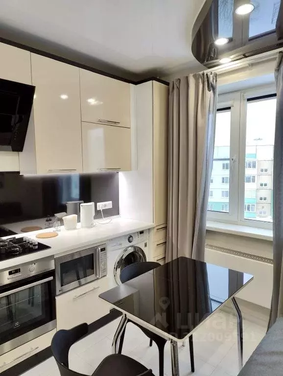 1-к кв. Новгородская область, Великий Новгород Батецкая ул., 21 (40.0 ... - Фото 0