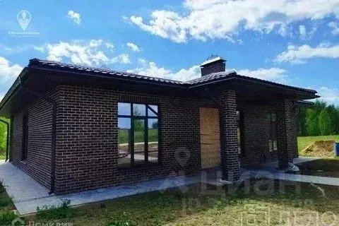 Дом в Рязанская область, Рязанский муниципальный округ, д. Сергеевка ... - Фото 1