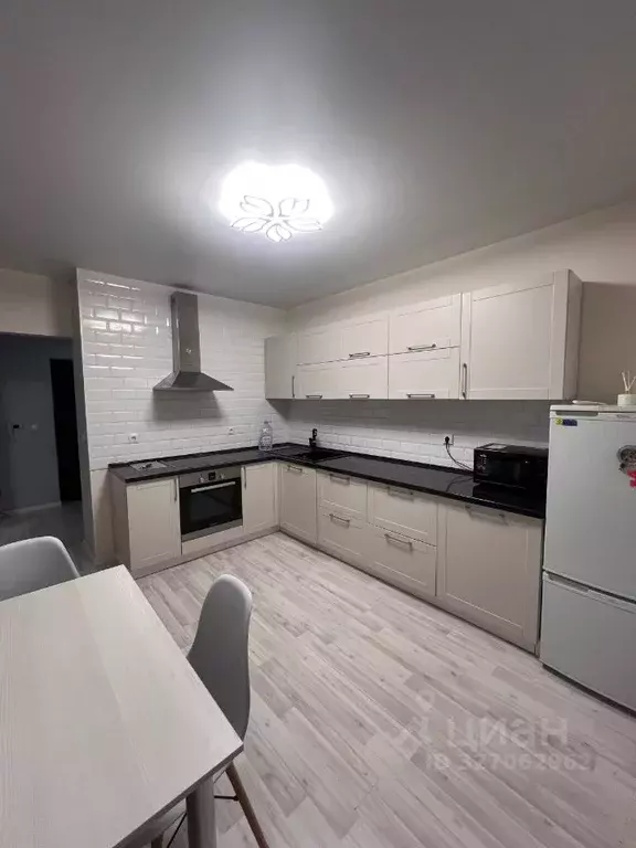 1-к кв. Тюменская область, Тюмень ул. Александра Протозанова, 12к1 ... - Фото 1