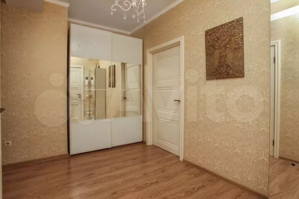 3-к. квартира, 130 м, 5/9 эт. - Фото 1
