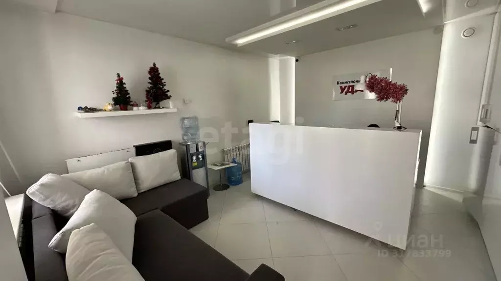 Офис в Крым, Симферополь ул. Желябова (82 м) - Фото 1