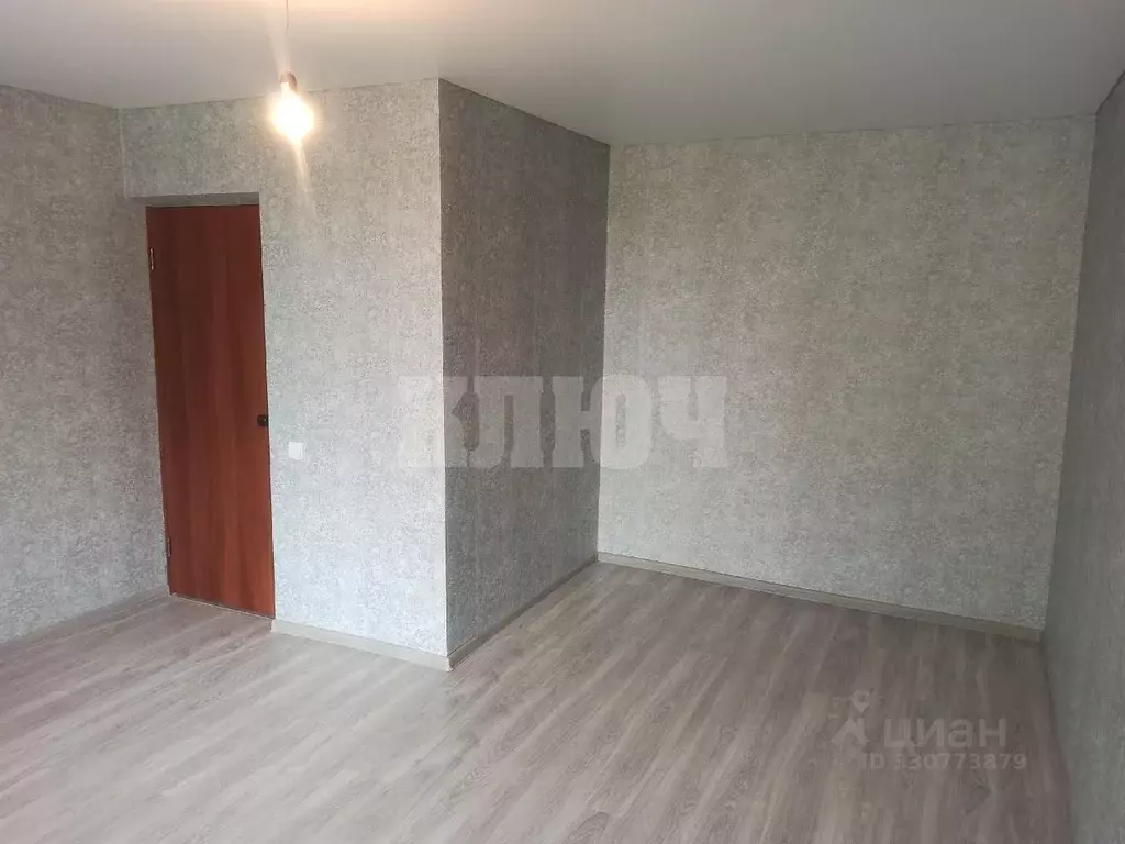 1-к кв. Вологодская область, Сокол Майская ул., 3 (31.9 м) - Фото 2