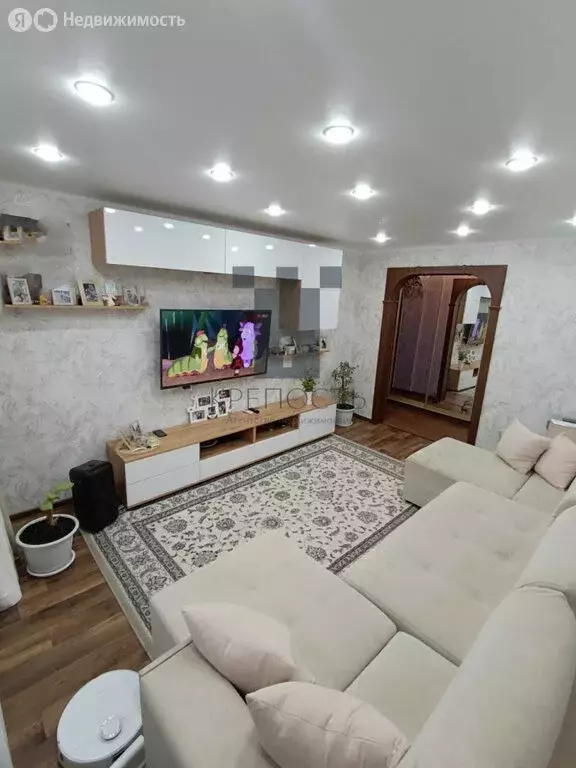 2-комнатная квартира: Мелеуз, улица Цюрупы, 3 (50 м) - Фото 1