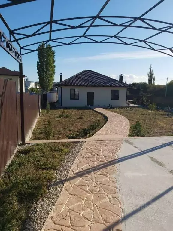 Дом в Севастополь с. Осипенко, ул. Лазурная (95 м) - Фото 1