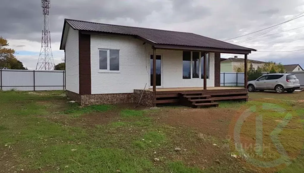 Дом в Крым, Сакский район, Суворовское с/пос, с. Великое пер. Зеленый ... - Фото 1