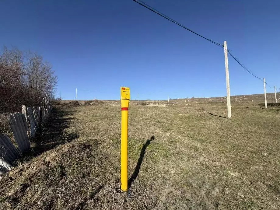 Участок в Крым, Симферопольский район, Добровское с/пос, с. Пионерское ... - Фото 1