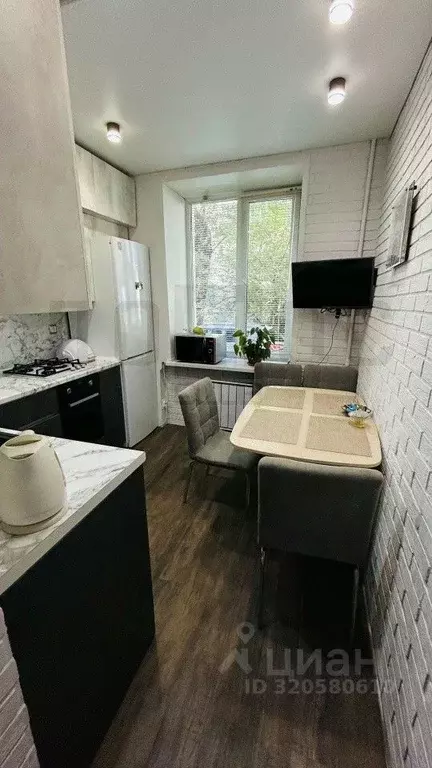 2-к кв. Свердловская область, Екатеринбург ул. Чапаева, 66А (48.9 м) - Фото 1