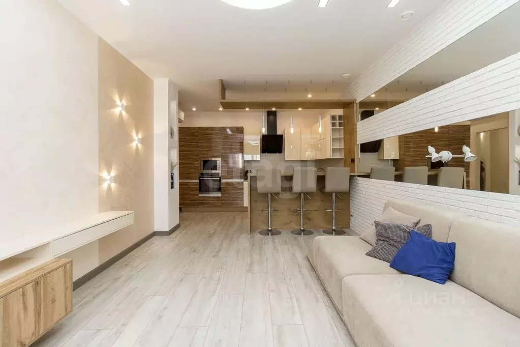 2-к кв. Тюменская область, Тюмень Самарская ул., 20 (96.0 м) - Фото 1