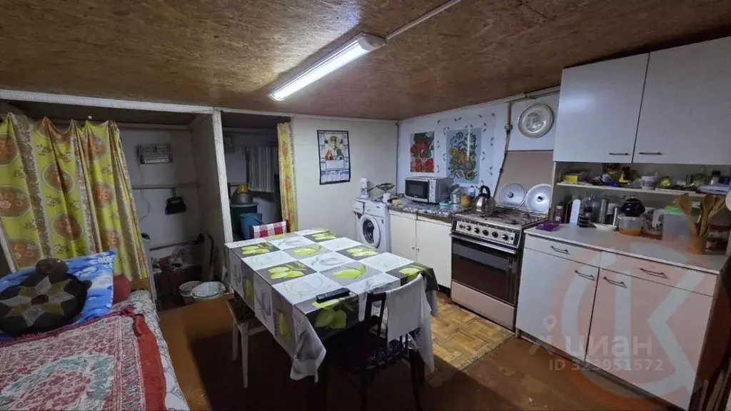 Дом в Крым, Раздольненский район, Серебрянское с/пос, с. Соколы ул. ... - Фото 1