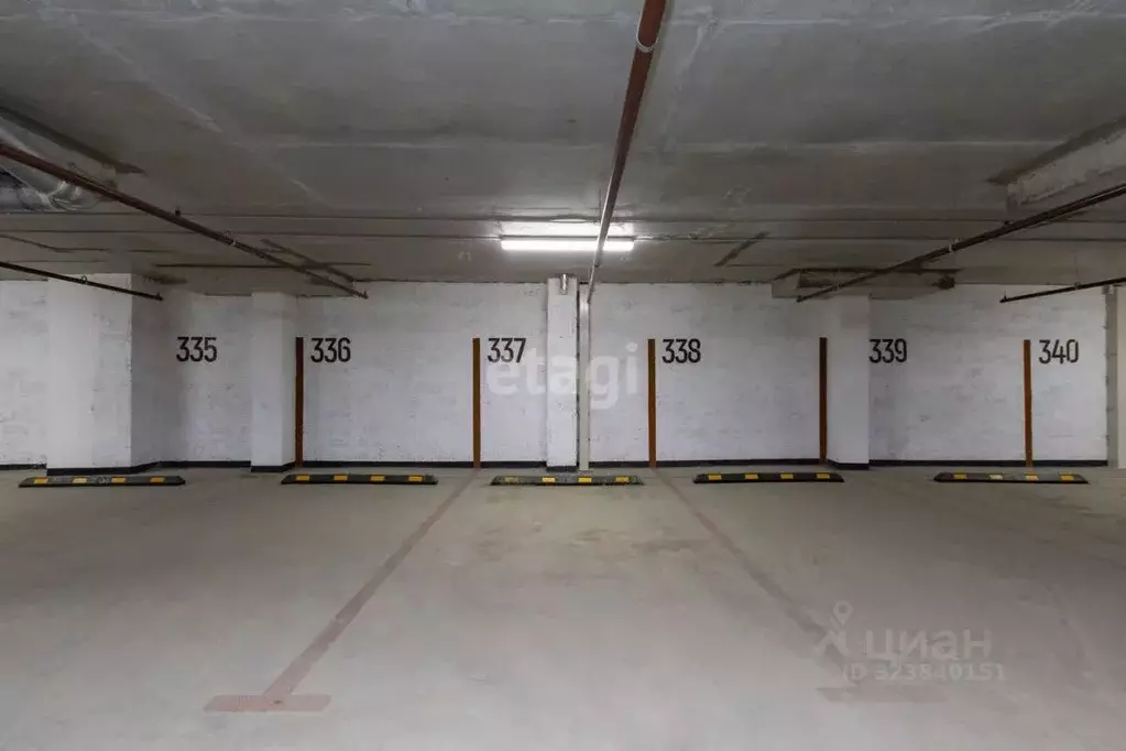 Гараж в Тюменская область, Тюмень ул. Тимофея Чаркова, 89 (13 м) - Фото 0