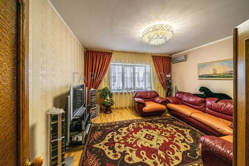 3-к кв. Липецкая область, Липецк ул. П.И. Смородина, 11 (100.0 м) - Фото 1