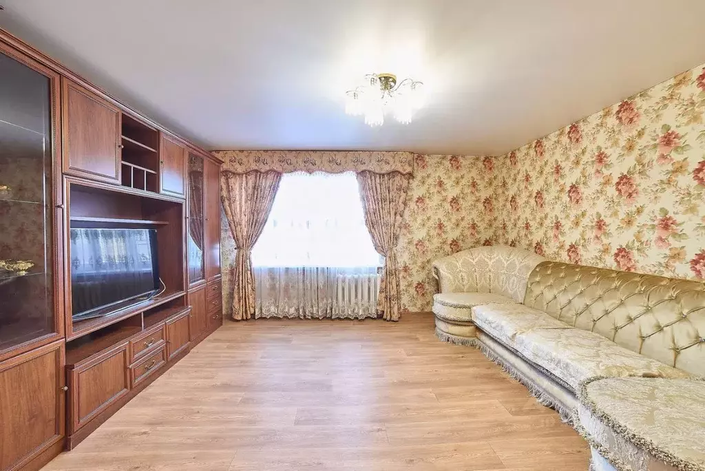 3-к кв. Башкортостан, Стерлитамак ул. Худайбердина, 218а (71.7 м) - Фото 1