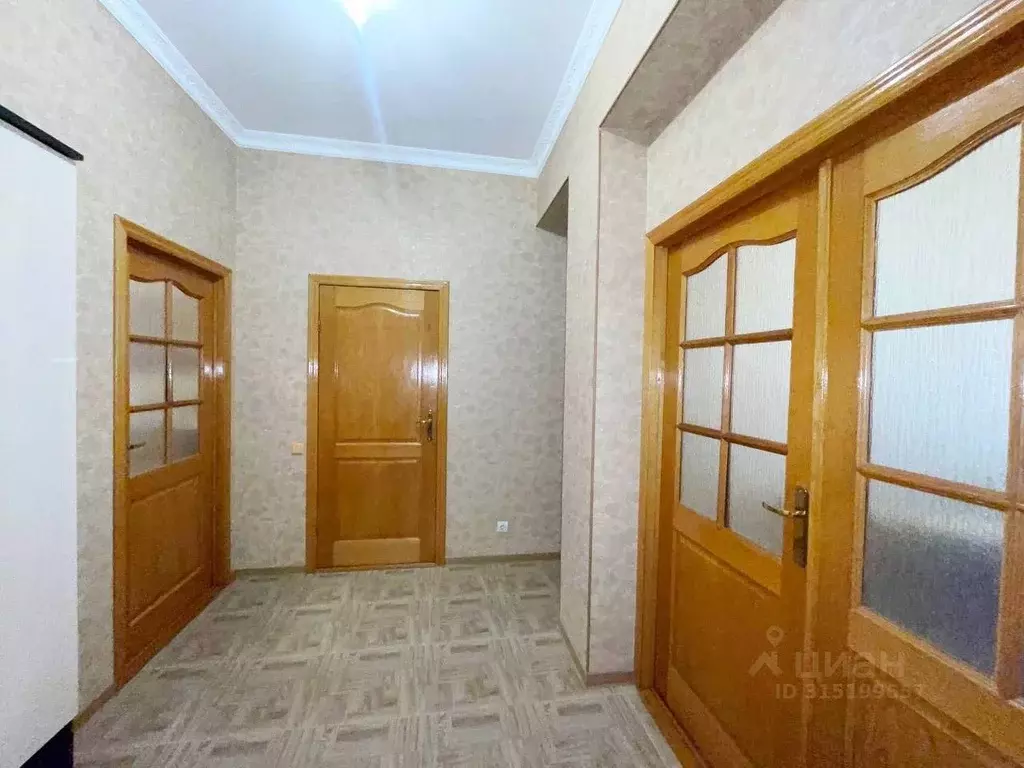 2-к кв. Крым, Керчь ул. Ленина, 16 (73.4 м) - Фото 0