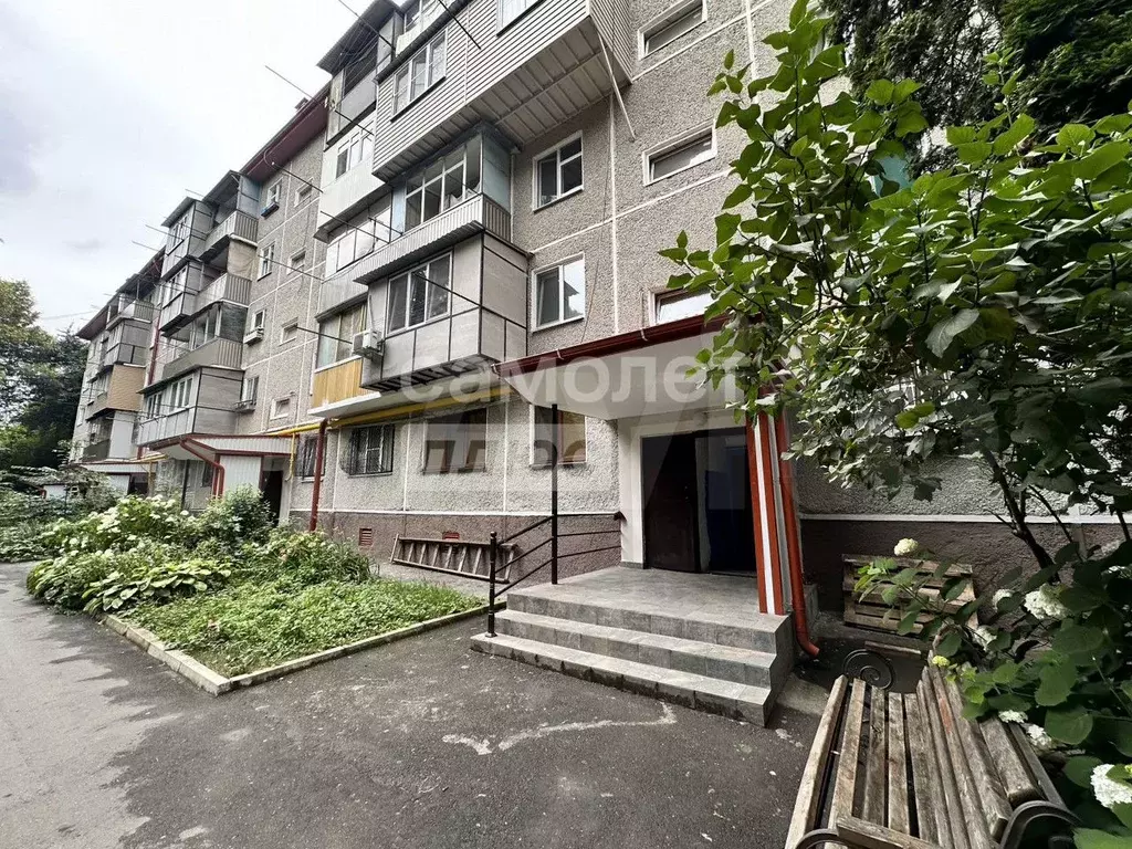3-к. квартира, 65 м, 4/5 эт. - Фото 0
