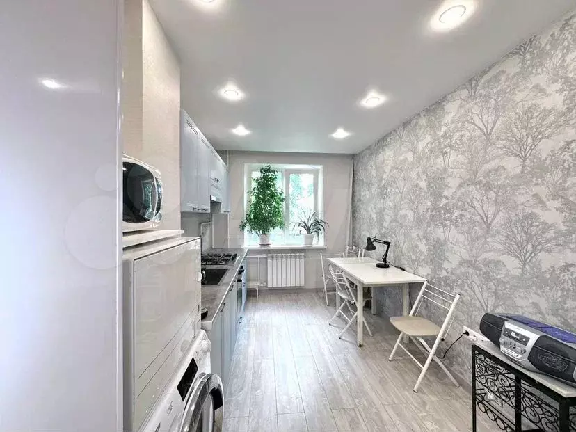2-к. квартира, 52 м, 2/9 эт. - Фото 1