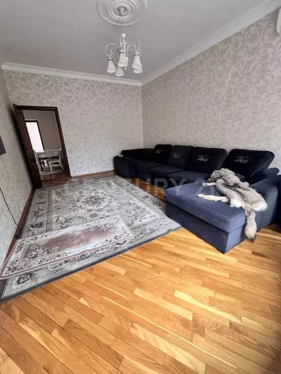 Дом в Дагестан, Махачкала ул. Тахо-Годи, 13 (150 м) - Фото 1
