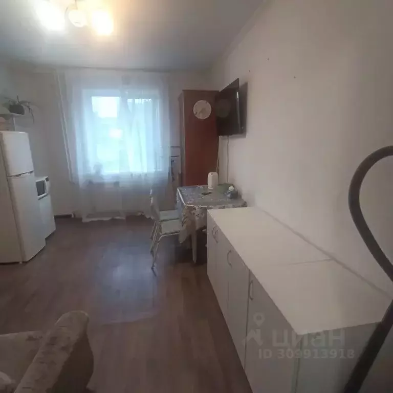 Комната Хабаровский край, Хабаровск ул. Демьяна Бедного, 19 - Фото 1