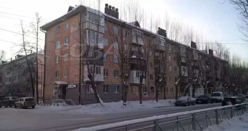 2-комнатная квартира: Тюмень, Севастопольская улица, 25 (46 м) - Фото 1