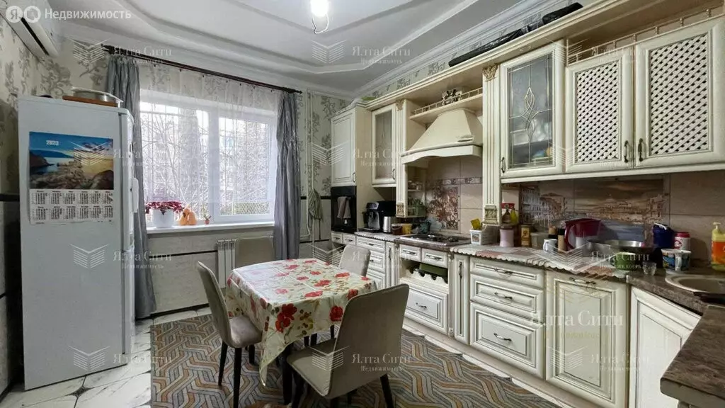 3-комнатная квартира: Гаспра, Школьная улица, 23 (75.8 м) - Фото 0