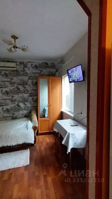 Дом в Крым, Евпатория ул. 13 Ноября, 68 (25 м) - Фото 1