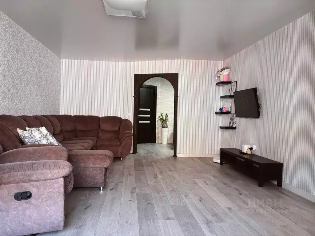 3-к кв. Чувашия, Чебоксары ул. Строителей, 3 (96.0 м) - Фото 1