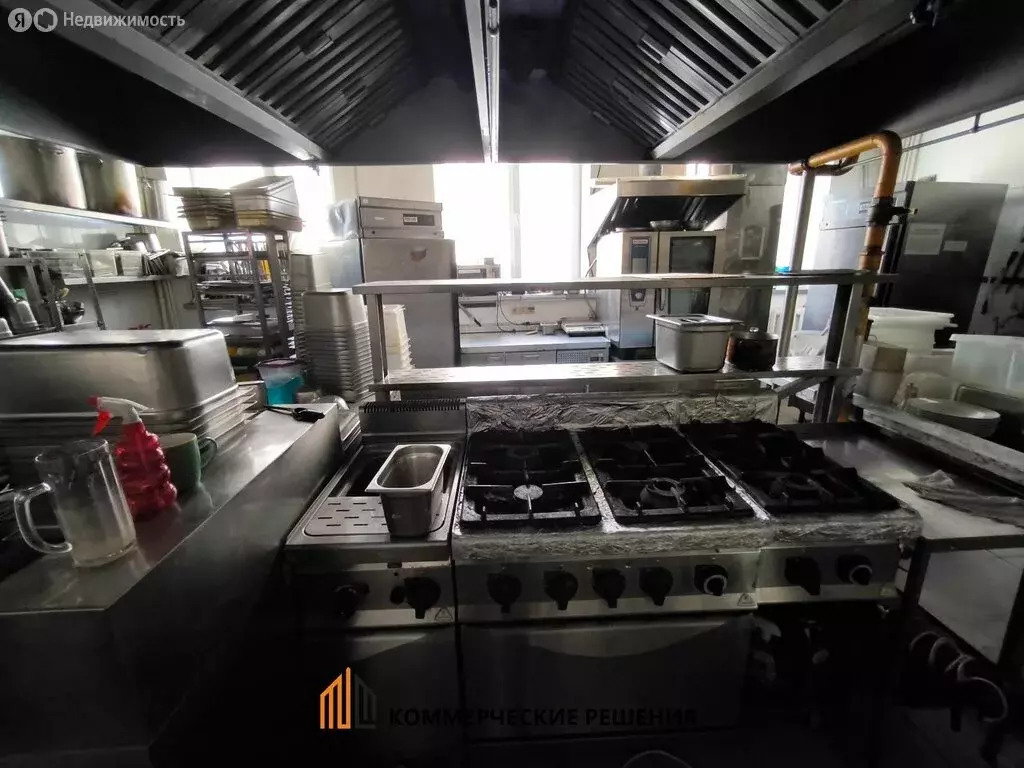 Помещение свободного назначения (900 м) - Фото 1