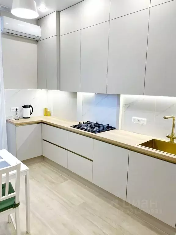 2-к кв. Крым, Симферополь ул. Набережная имени 60-летия СССР, 50к7 ... - Фото 1