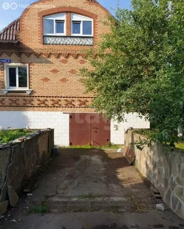 Дом в деревня Золотово, Зелёная улица (256 м) - Фото 1