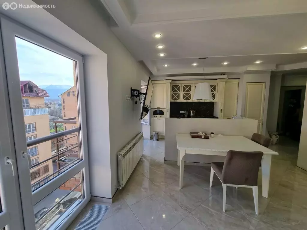 4-комнатная квартира: Владикавказ, улица Гастелло, 71к1 (161.8 м) - Фото 2