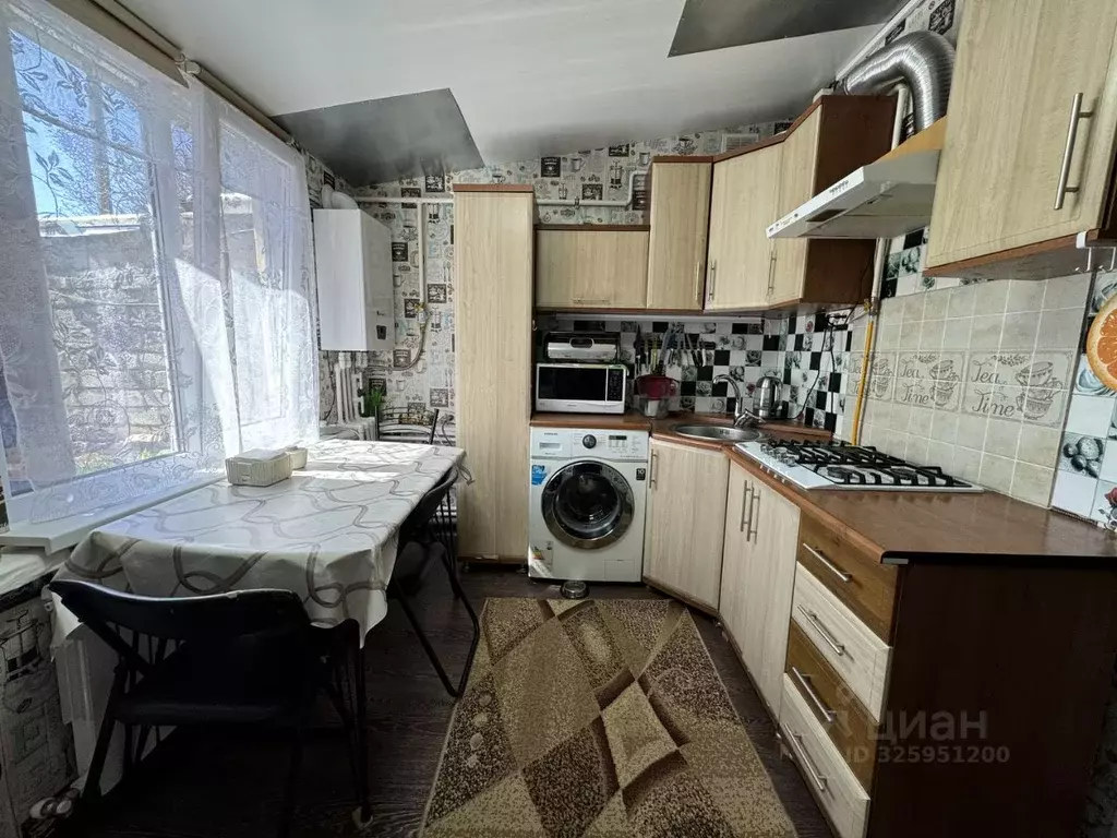 Дом в Крым, Симферопольский район, с. Урожайное ул. Гагарина, 96 (52 ... - Фото 1