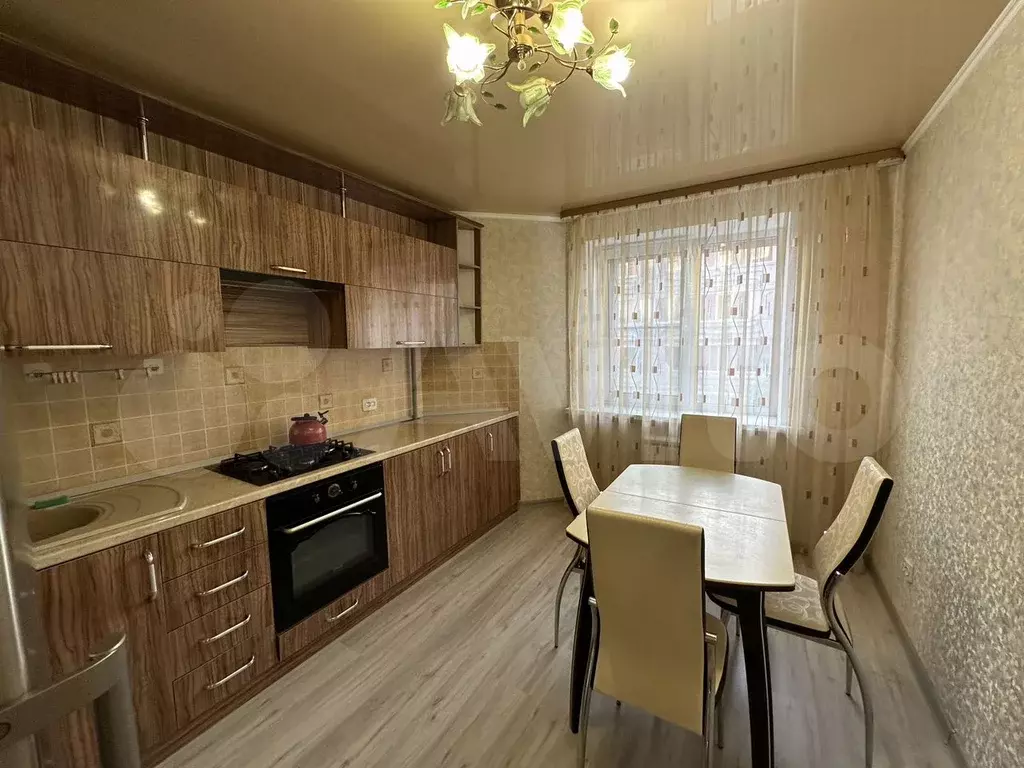 2-к. квартира, 65 м, 3/6 эт. - Фото 0