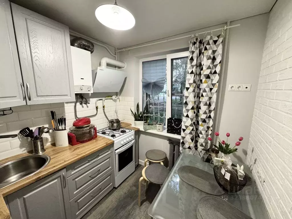 2-к кв. Ростовская область, Ростов-на-Дону просп. 40-летия Победы, ... - Фото 1