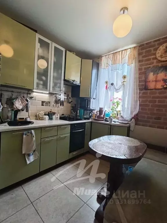 Комната Москва 1-й Басманный пер., 5/20С2 (9.0 м) - Фото 1