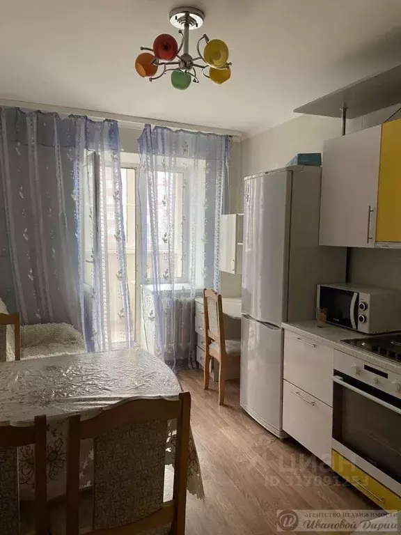 3-к кв. Самарская область, Самара ул. Гастелло, 42 (75.0 м) - Фото 1