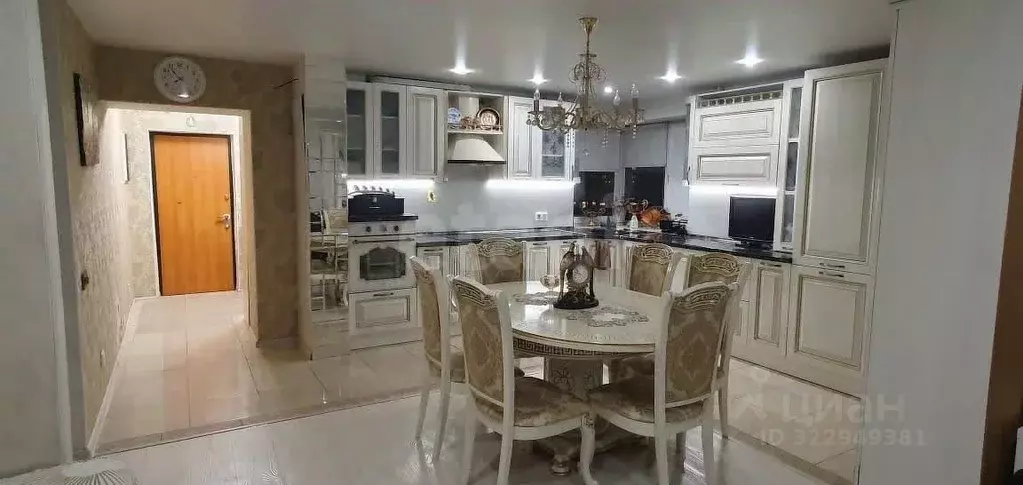 2-к кв. Свердловская область, Екатеринбург ул. Готвальда, 16 (67.6 м) - Фото 1