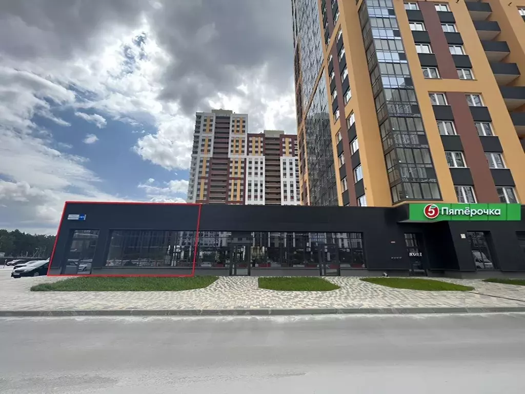 Торговая площадь в Свердловская область, Екатеринбург просп. ... - Фото 1